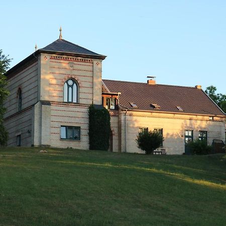 Historisches Gebaeude " Rentmeisteramt" Basedow Basedow  Esterno foto