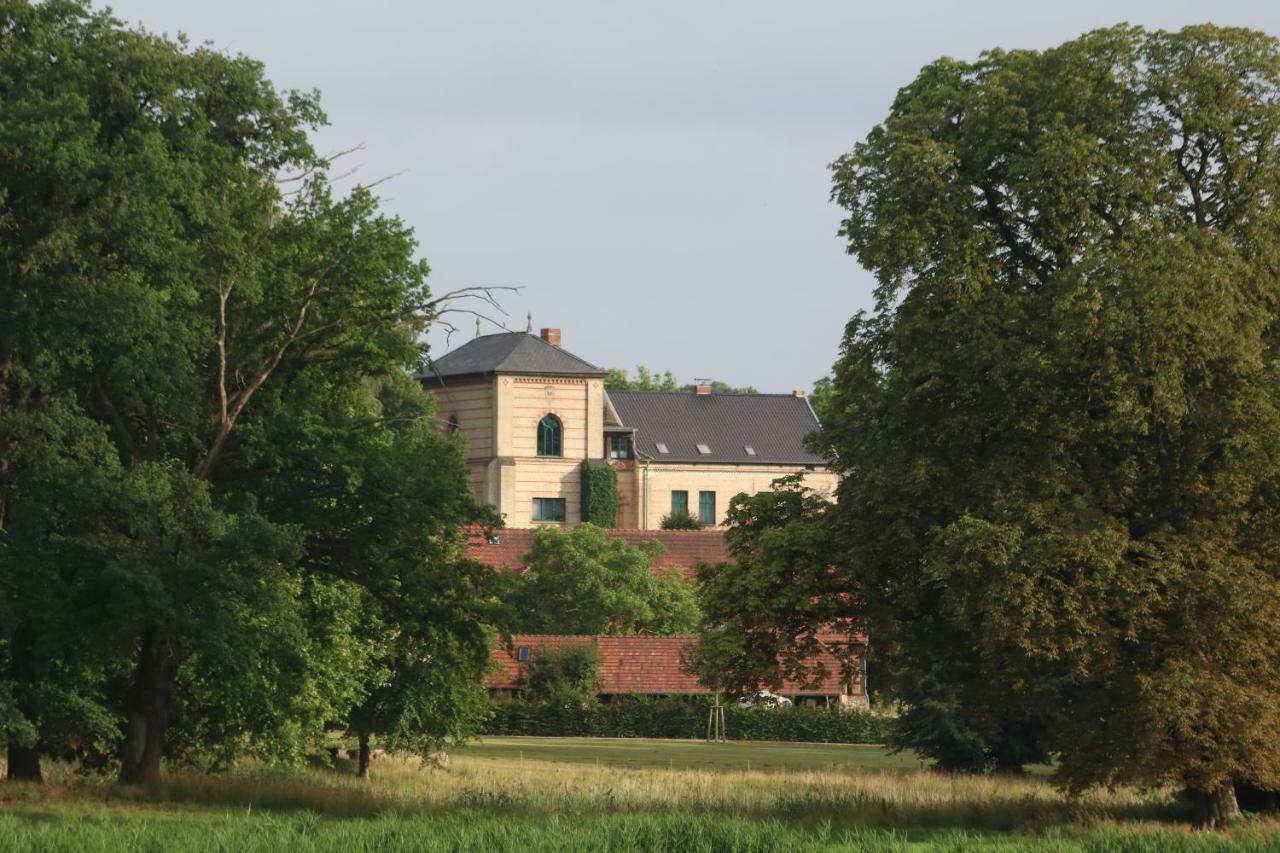 Historisches Gebaeude " Rentmeisteramt" Basedow Basedow  Esterno foto