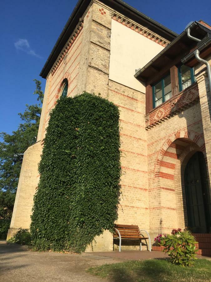 Historisches Gebaeude " Rentmeisteramt" Basedow Basedow  Esterno foto